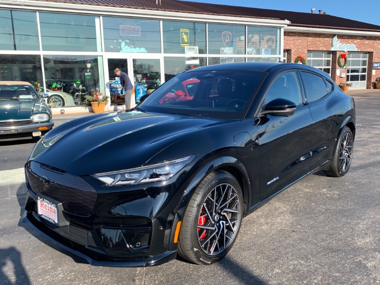 2021 FORD Mach E-1