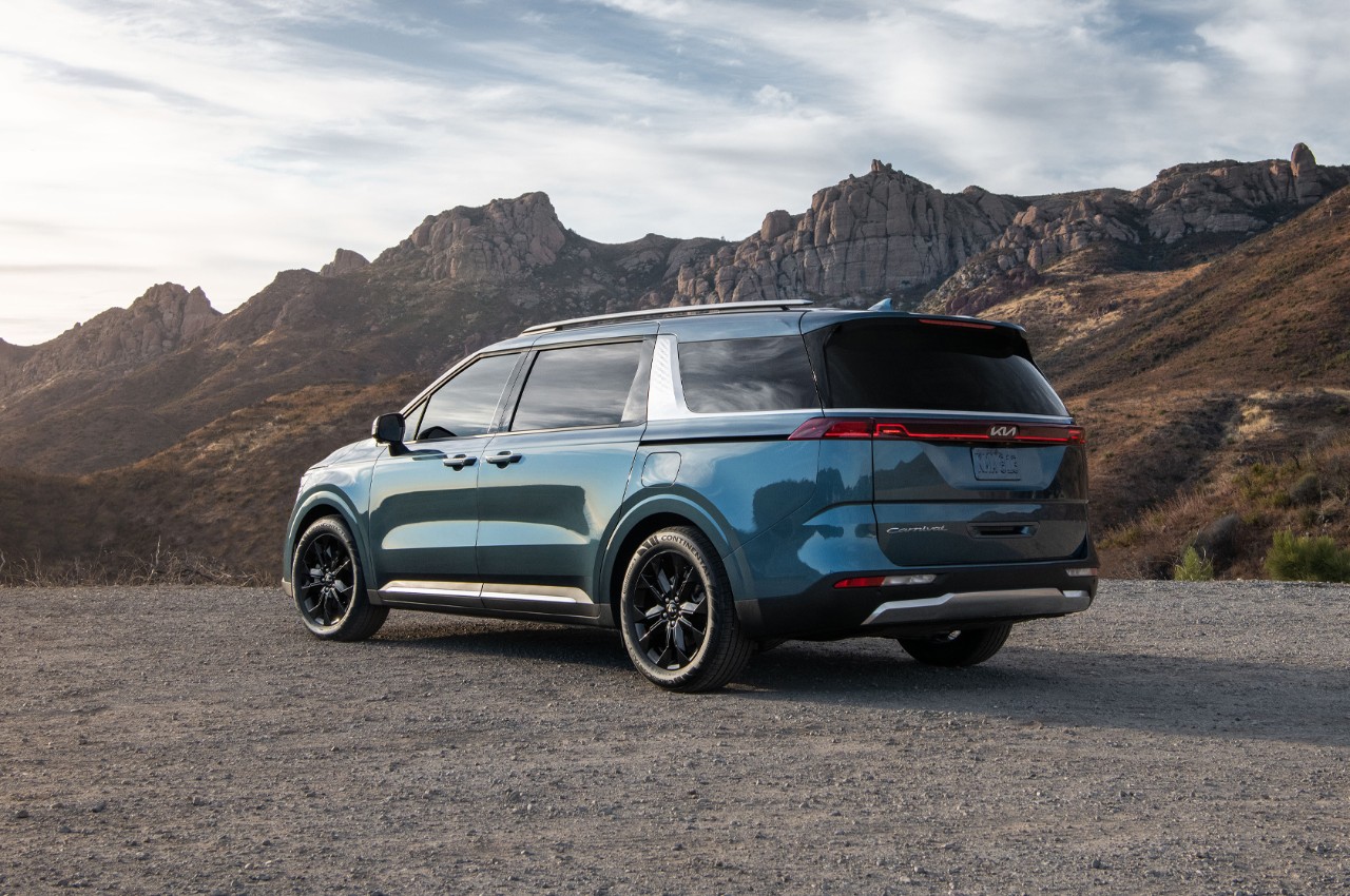 2022 KIA Carnival-5
